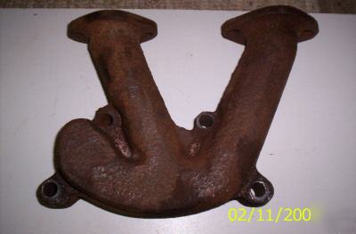 1945 john deere b manifold good condition