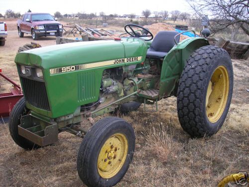 1981 950 john deere tractor in good working condition