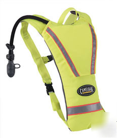 Camelbak hi-viz green camelback hi viz green 70OZ 