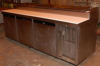 Delfield 3-door raised rail pizza prep, 99