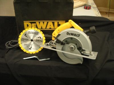 Dewalt 7-1/4 heavy duty circular saw, reconditioned 