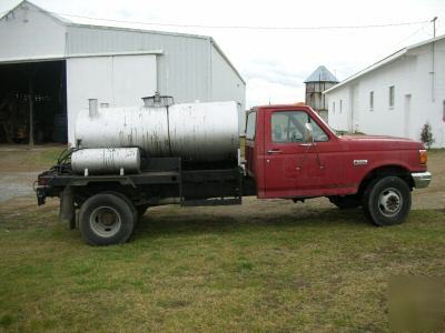 Ford super duty F450 asphalt sealcoating truck