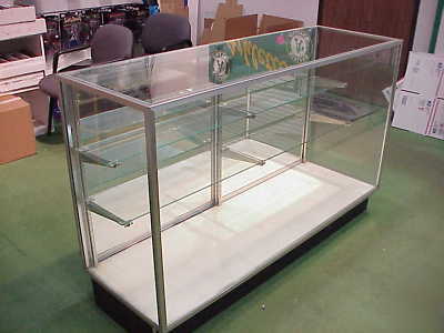 Full vision mirror back display cases