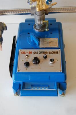 New cg-30-i gas cutting machine - torch track burner